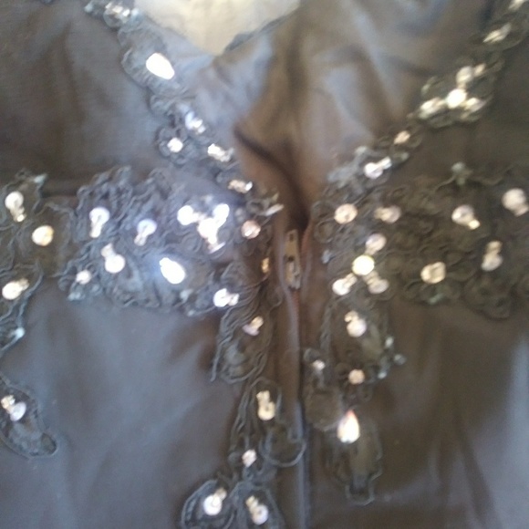 Black Prom/Formal Dress - Picture 4 of 4